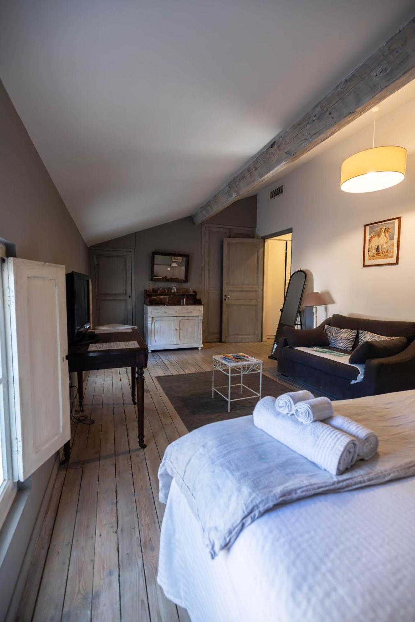 Domaine Castell De Bles Bed & Breakfast Saint-Genis-des-Fontaines Phòng bức ảnh